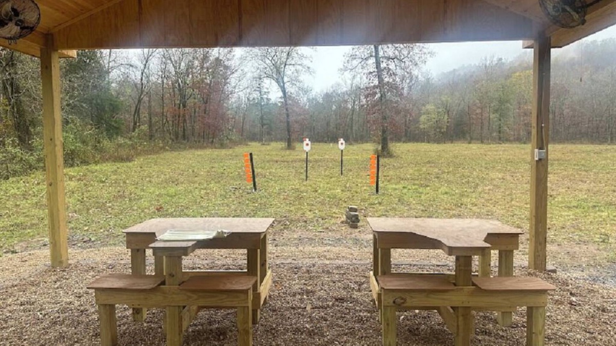 Pelsor Cabin | Tranquil Woods Getaway/130 Acres/3BR