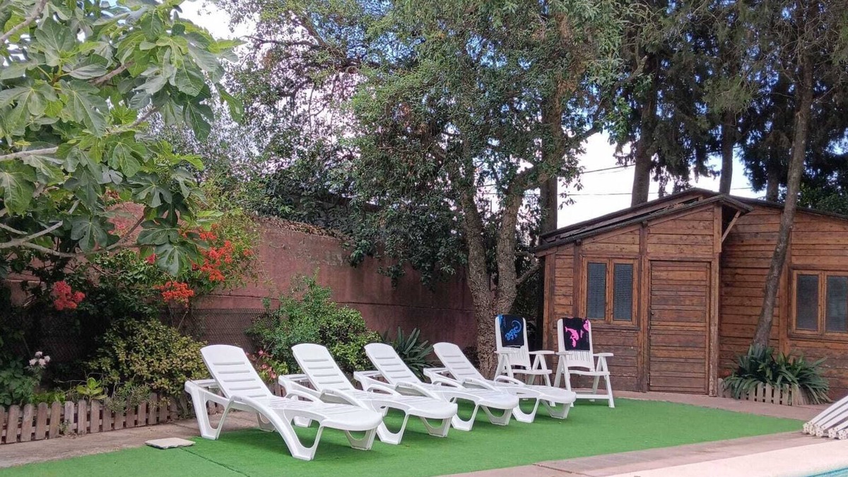 San Ambrosio Ski Chalet | Tranquila Casa de Campo Cerca de Vejer de la Fra, Conil y de la Playa del Palmar