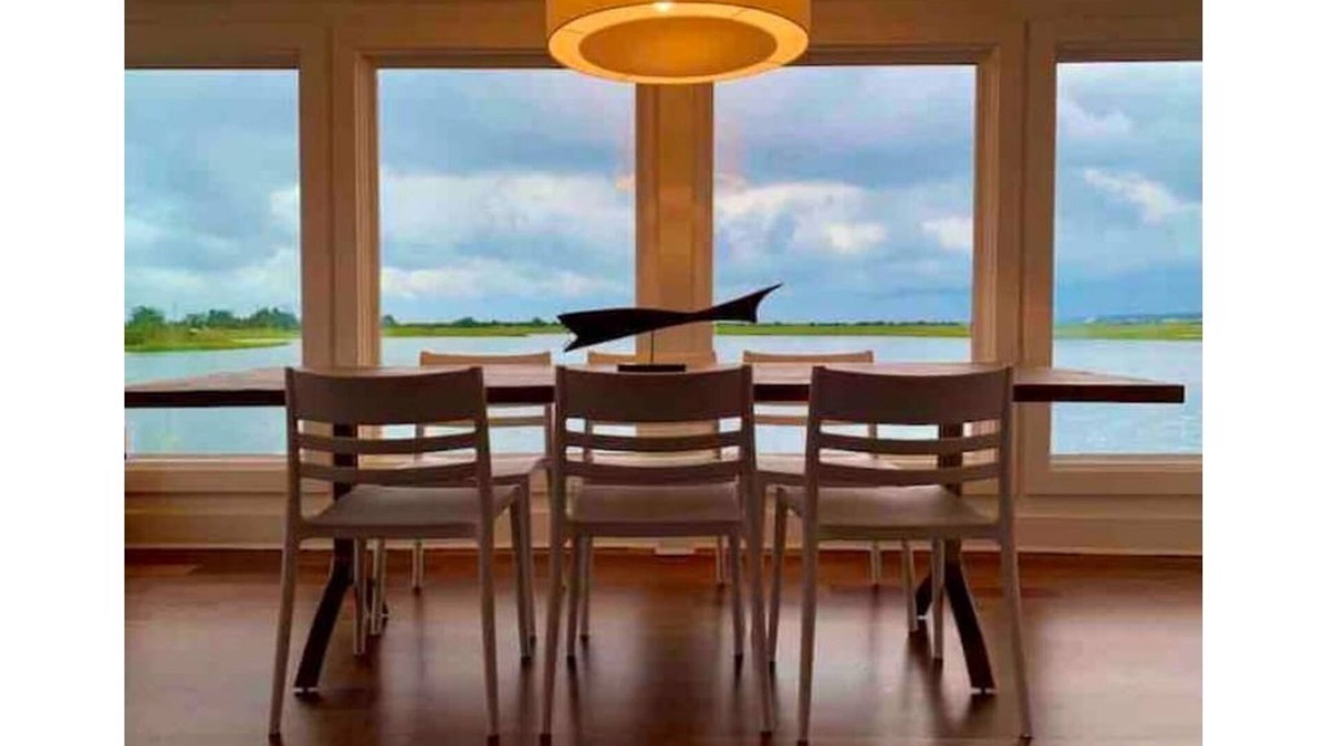 North Sea House | Tranquility at the Water’s Edge