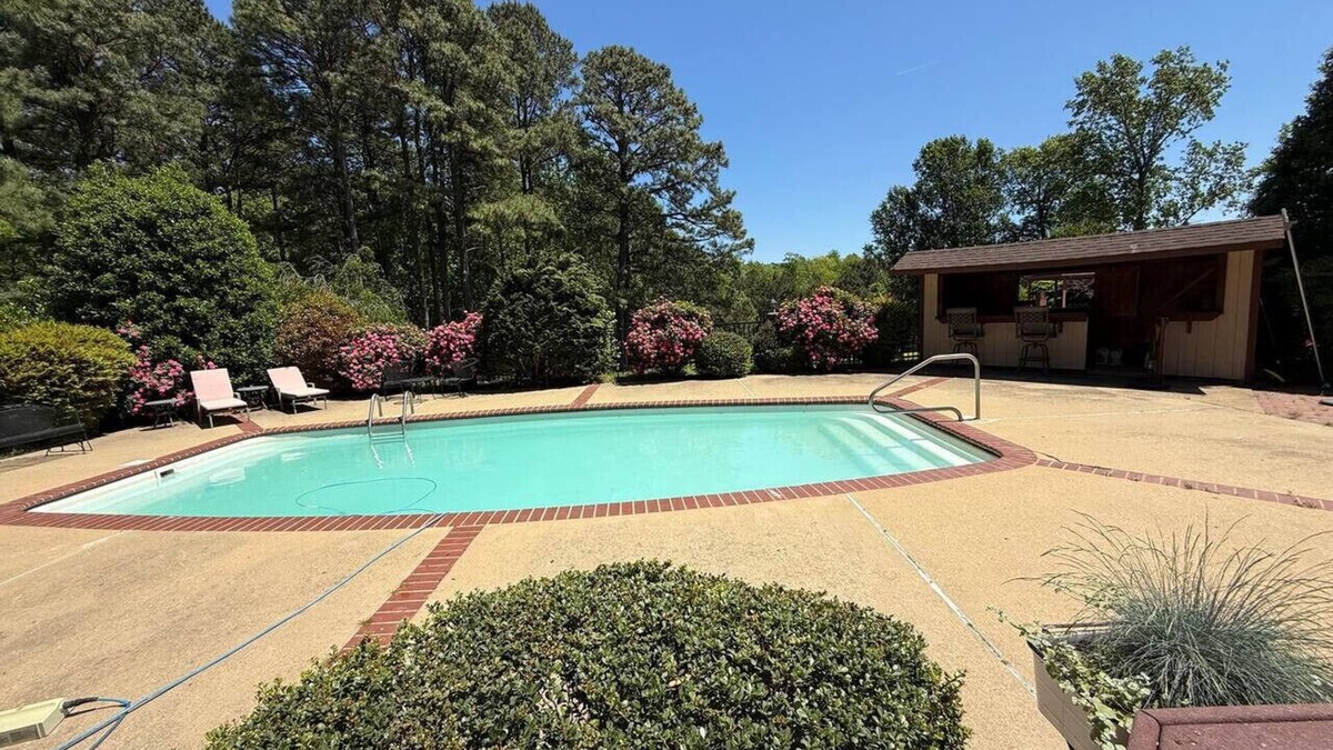 Berkeley Apartment | Tranquility at The Pines Farm