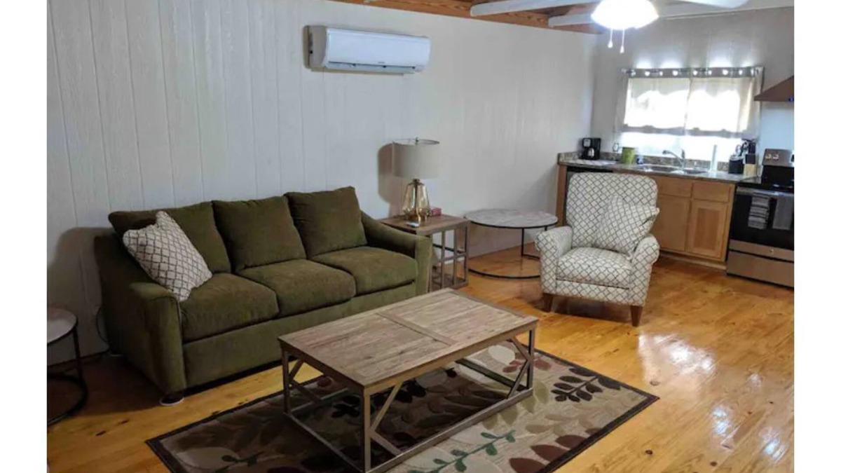 Waynesboro Cabin | Tranquility in Tennessee Too