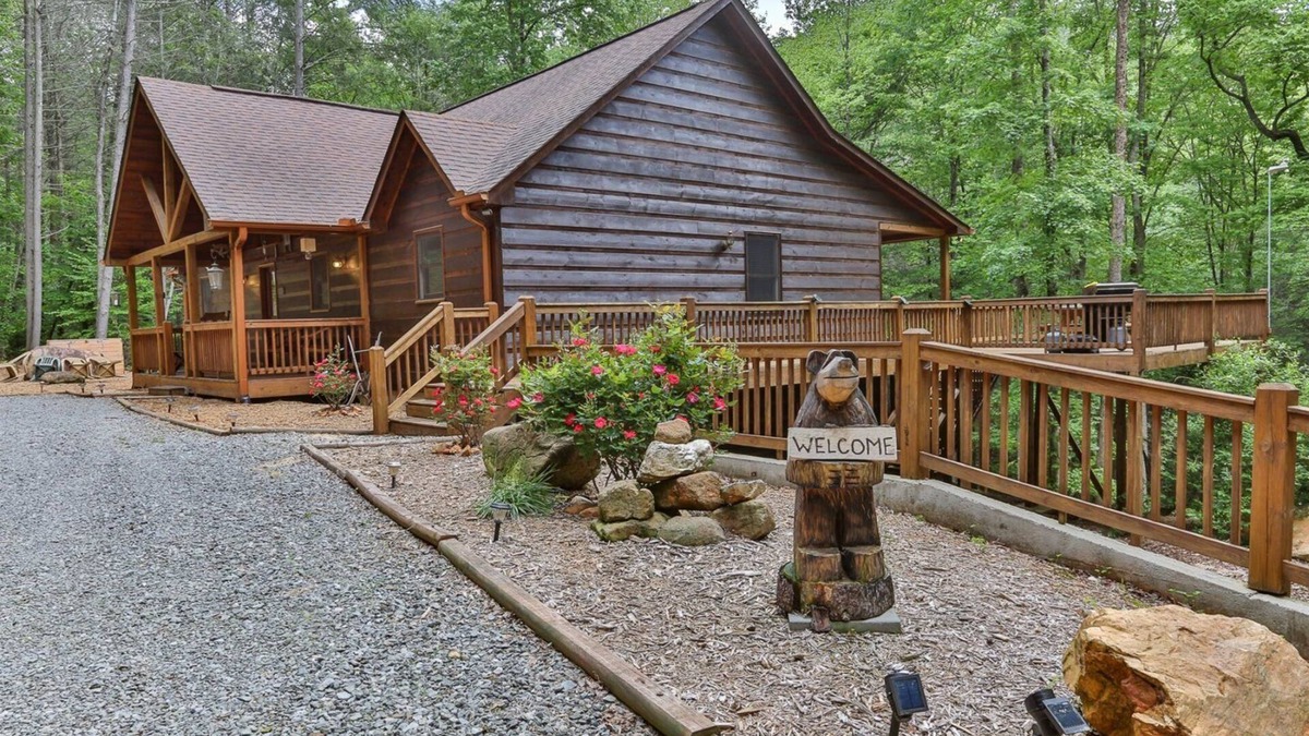 Ellijay Cabin | Tranquility On The Creek