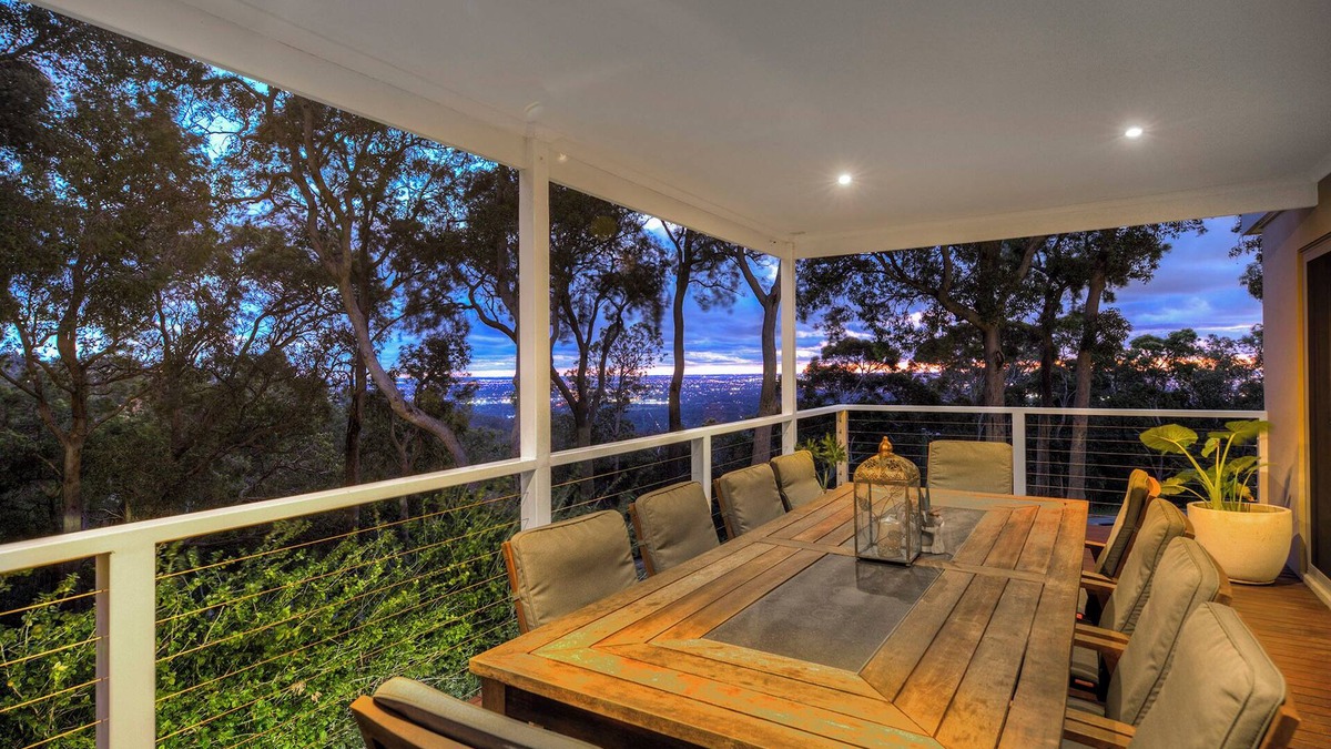 Lesmurdie House | Tranquillity in the heart of the Perth Hills.
