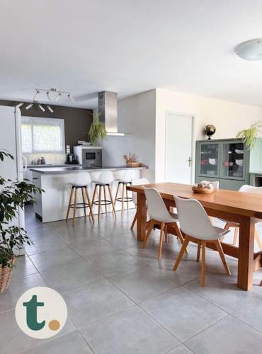 Mesnard-la-Barotiere House | Tranquiloue - Maison moderne - Proche PuyduFou