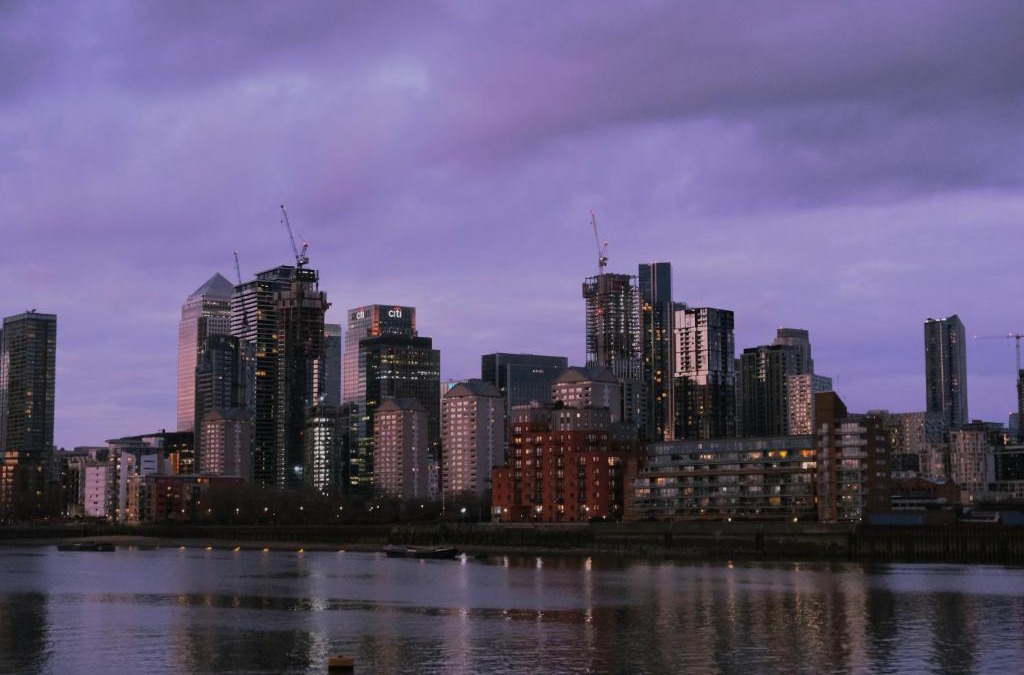 Surrey Docks House | Transom Close