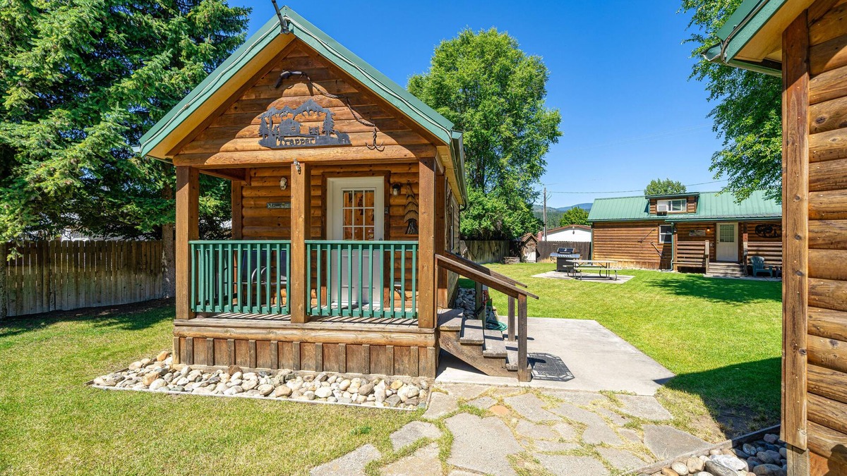 Northport Cabin | Trapper cabin