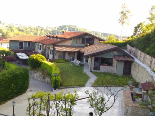 Cerretto Langhe House | Trattoria Del Bivio