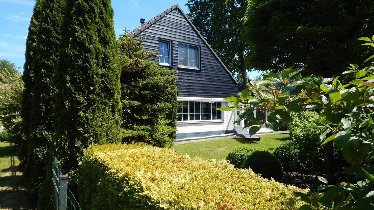 Bruinisse House | Traumhaftes freistehendes Ferienhaus, an der See, Strand, Yachthafen, W-Lan