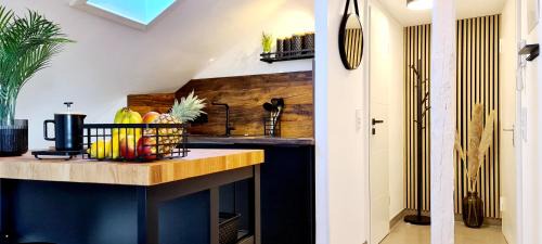 Gaarden-Sud - Kronsburg Apartment | TRAUMPARTMENT - Exklusive Wohnung nahe Zentrum