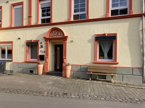 Historic Downtown Apartment | Traumzeit
