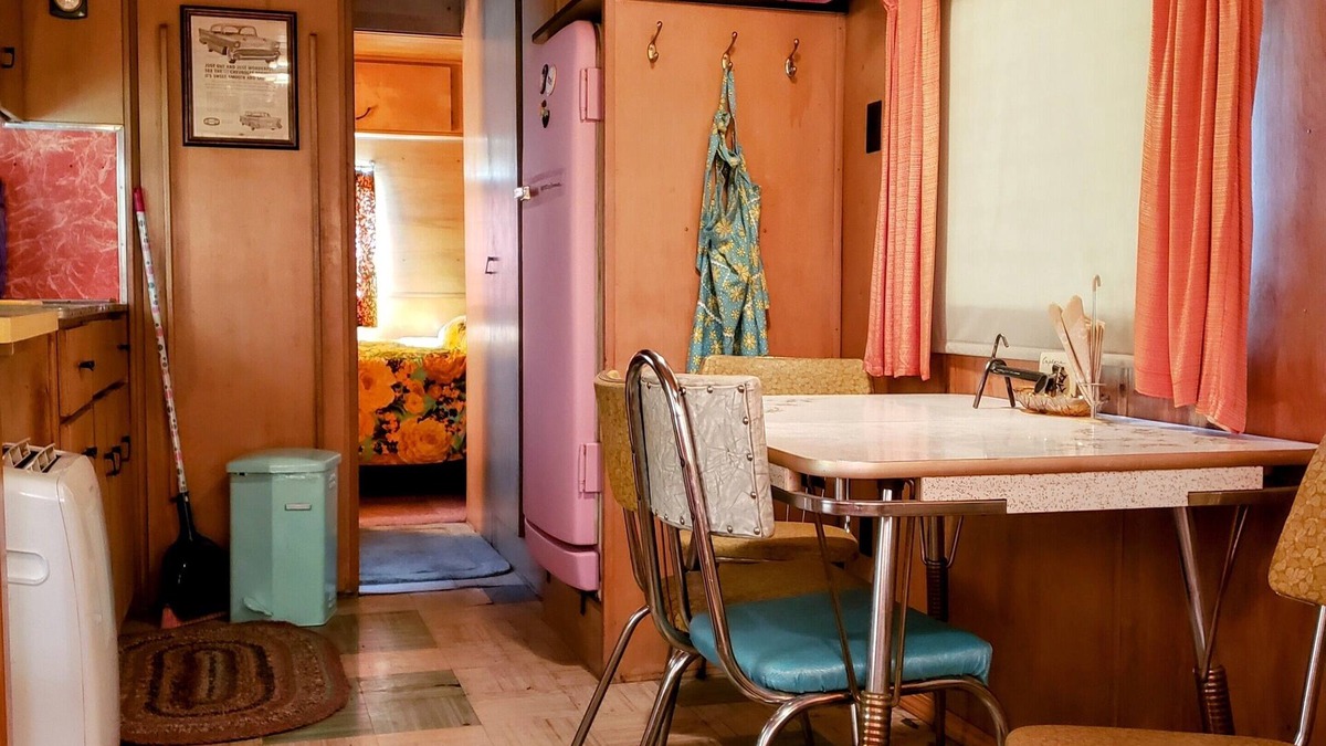 Riverton RV Rental | Travel back in time to the 1950s! Stay in the Pink lady from 1957!