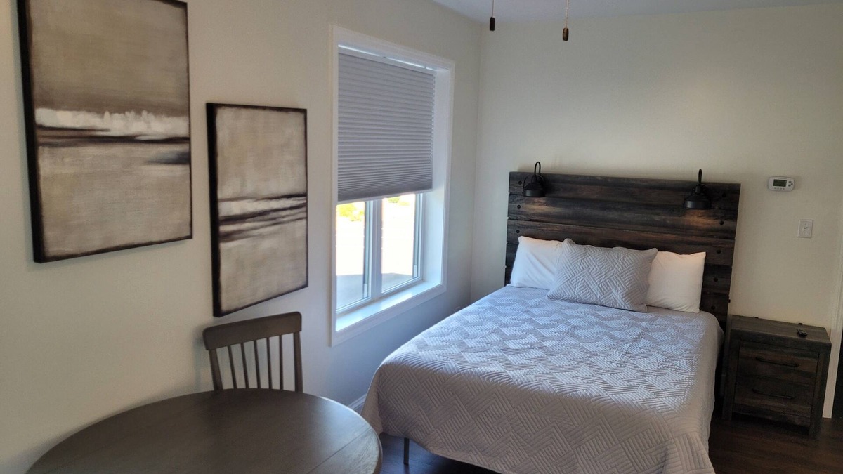 Tazewell Apartment | Traveler On Main #9- The Studio- Across the Street from Back of the Dragon!