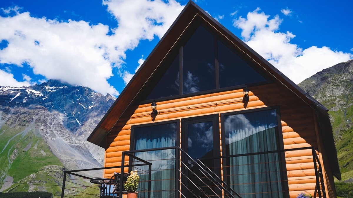 Gergeti Cottage | Traveler's Cottage in Kazbegi