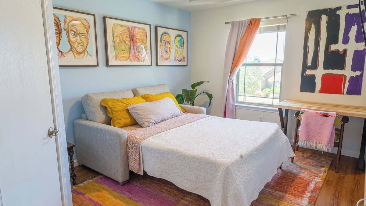 McNeil House | Traveler's Oasis: Cozy HavennRoom for rent with shared common areas