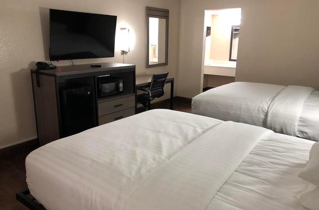 Wharton Hotel | Travelers Inn and Suites Wharton