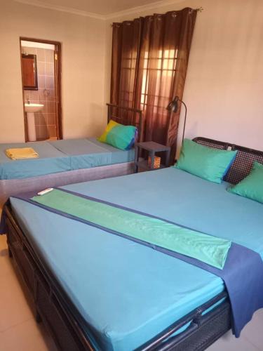 Bono East Region House | Travellers Ensuites, La Beach Hub
