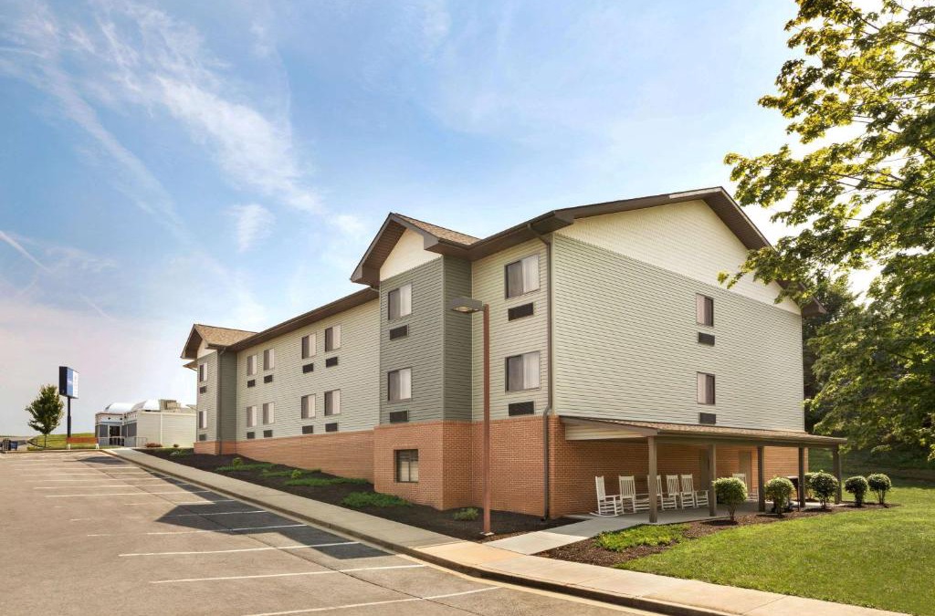 Brunswick Hotel | Travelodge by Wyndham Brunswick near Fredrick