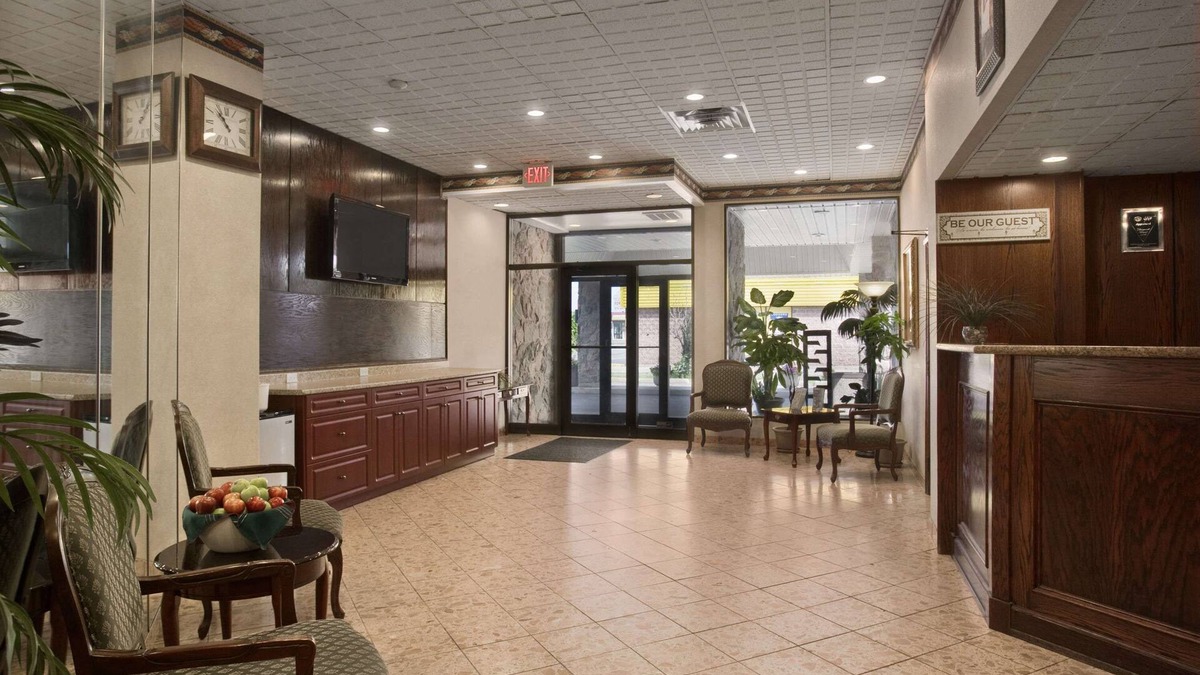 Cambridge Hotel | Travelodge by Wyndham Cambridge - Waterloo