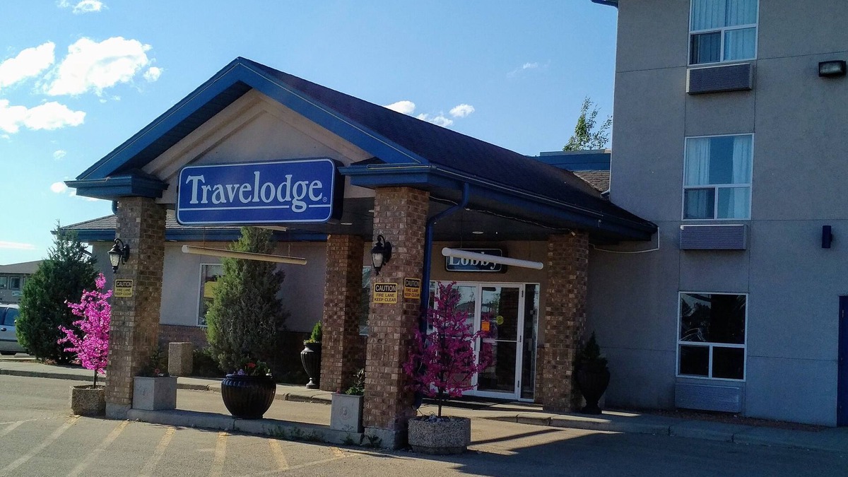 Stony Plain Hotel | Travelodge by Wyndham Stony Plain