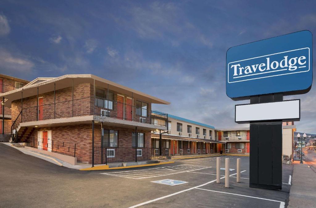 Downtown Klamath Falls Hotel | Travelodge by Wyndham Klamath Falls