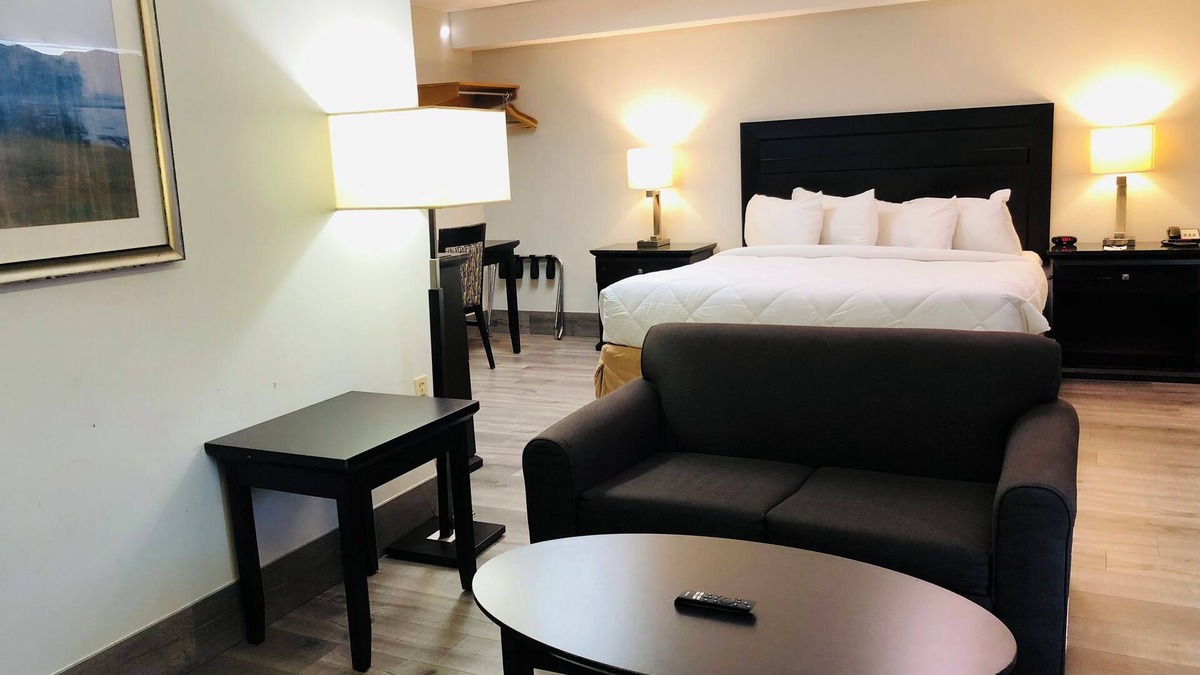 Welland Hotel | Travelodge by Wyndham Welland