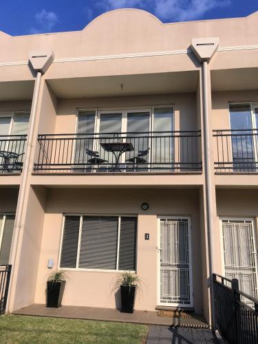 Wagga Wagga Apartment | Travers Street Apartment