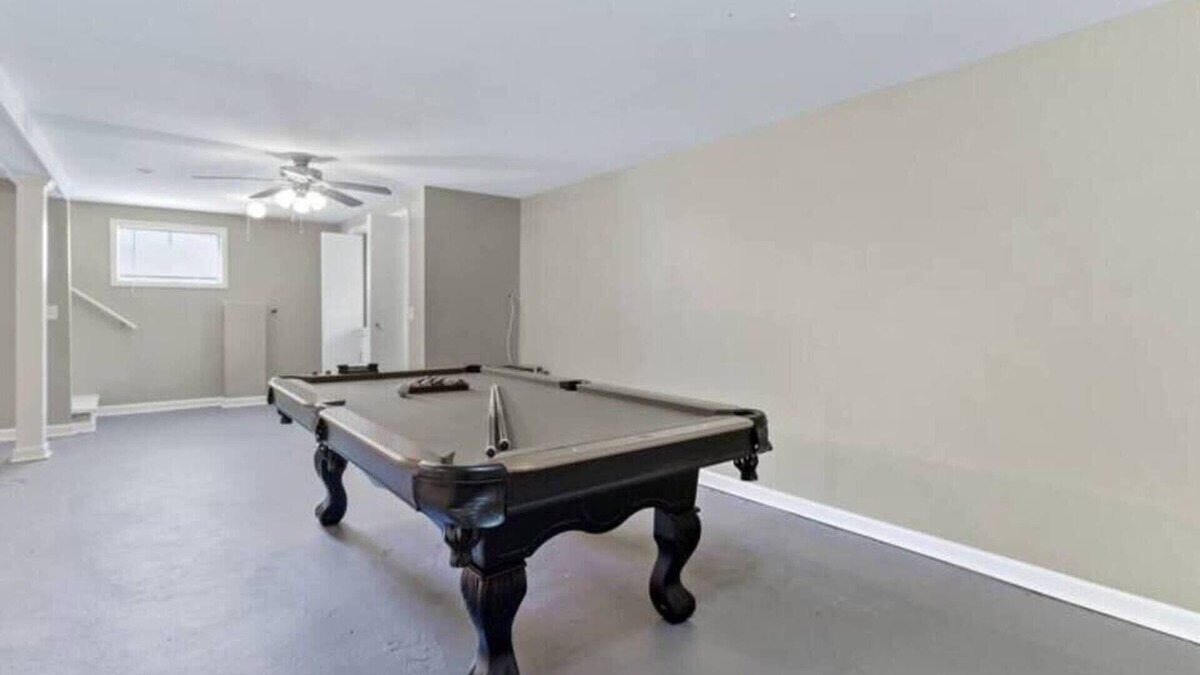 Rossville House | Travis' Place - Convenient and Affordable Location