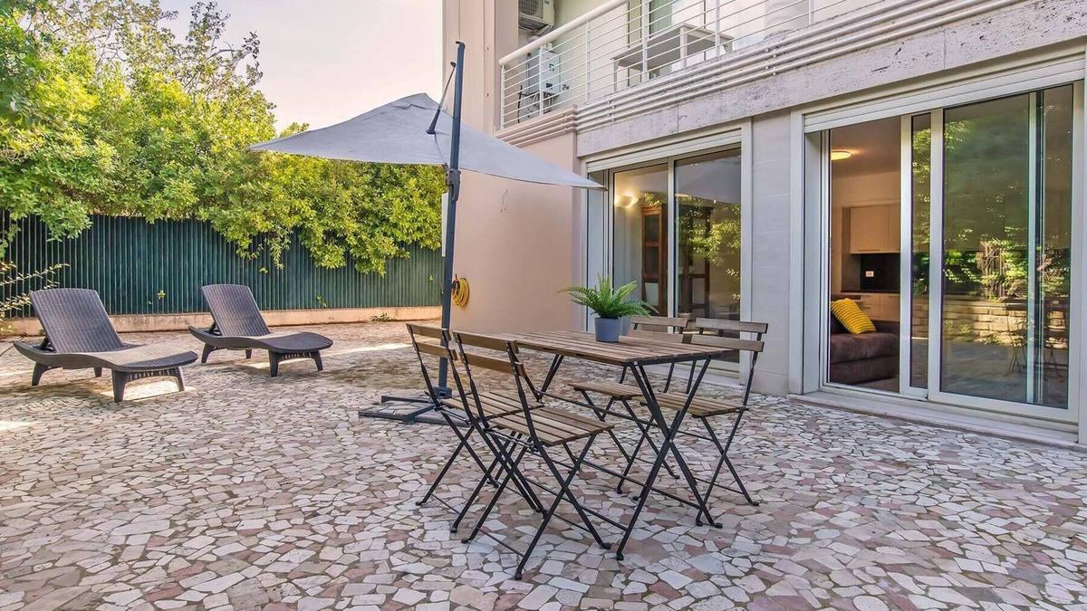Quartiere XX Ardeatino Apartment | TRE FONTANE EUR APARTMENTS