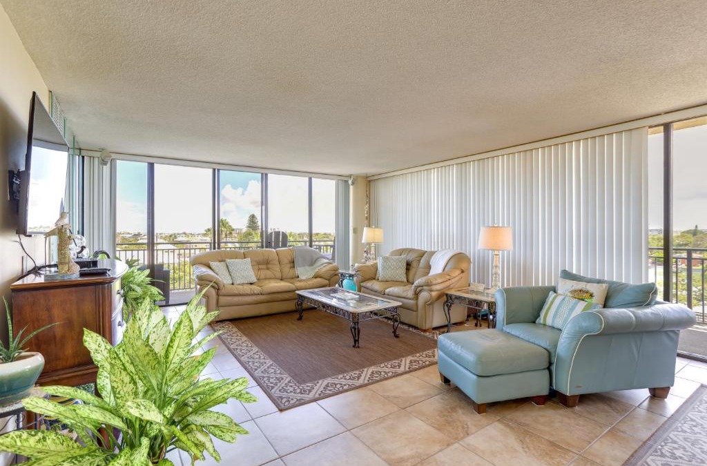 Sunset Beach Apartment | Treasure Island Resort Condo with Beach Access!