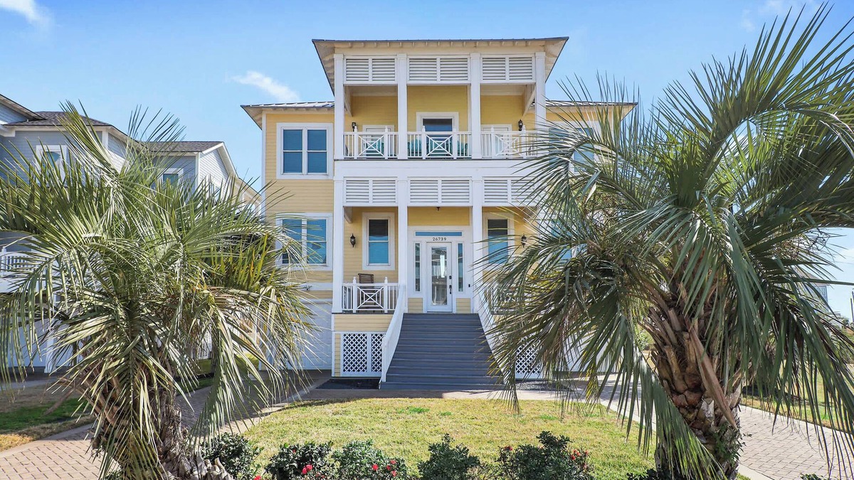 Galveston House | Treasure Pointe Pet Friendly