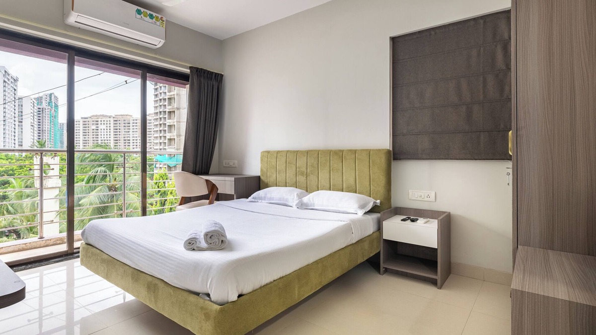 Bandra East Apartment | Treat Homes Service Apartment in BKC Sindhuratna 503