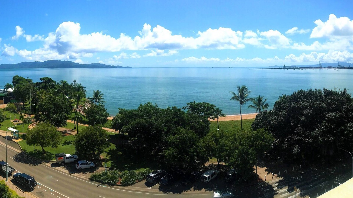 North Ward Apartment | Treat yourself, fun in the sun and a great view.