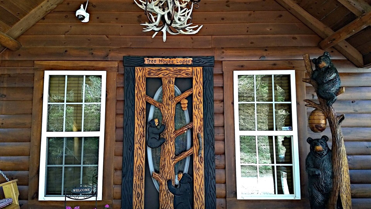 Hiawassee Cabin | Tree House Lodge-Real Log Mountain Paradise