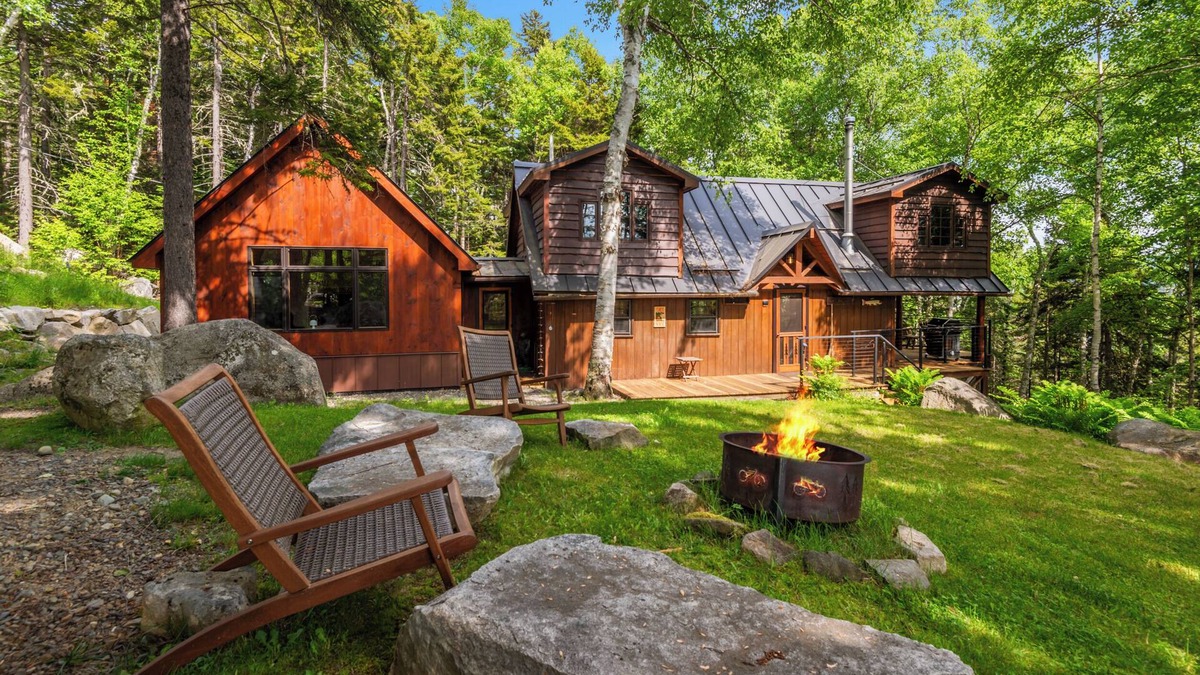 Rangeley Plantation House | Tree House - Waterfront home situated in a quiet cove looking at Toothaker Island
