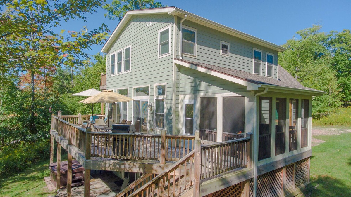 Swanton House | Tree-Lined Escape w/Hot Tub & Fire Pit