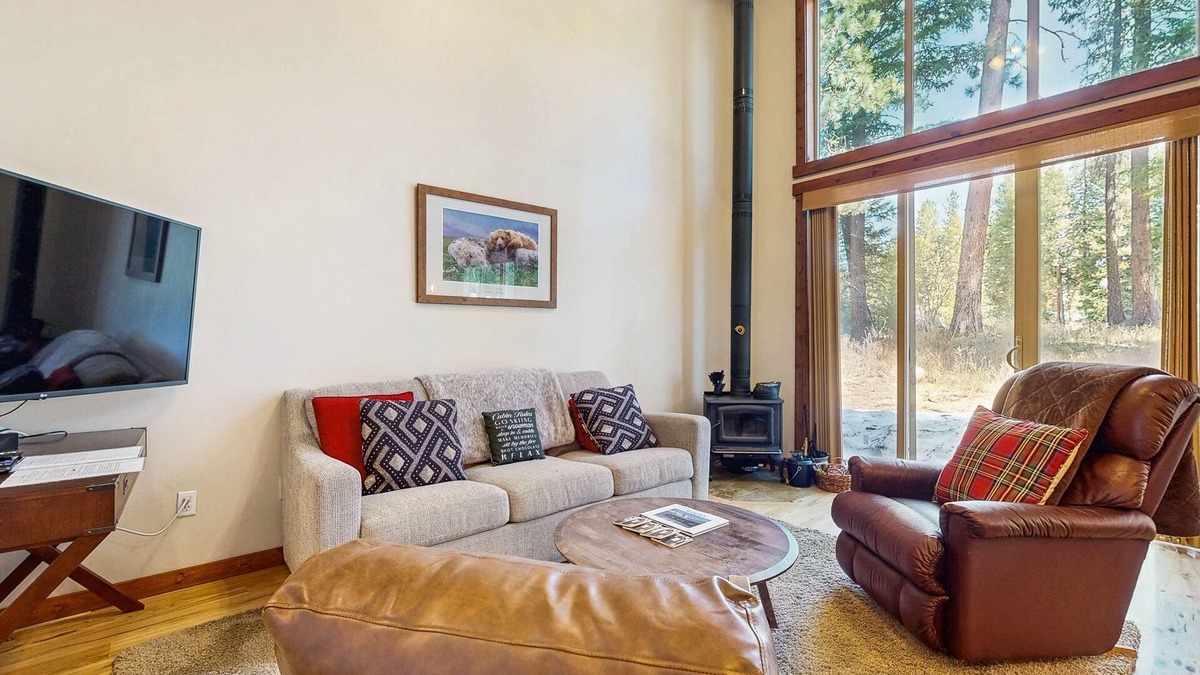 McCall House | Tree-lined home with forest views & wood stove - right on the golf course