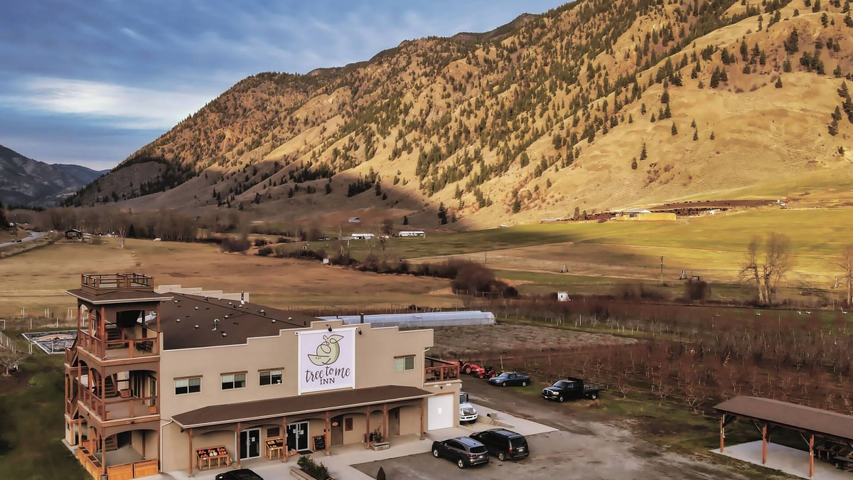 Okanagan-Similkameen Bed & Breakfast | Tree To Me Inn