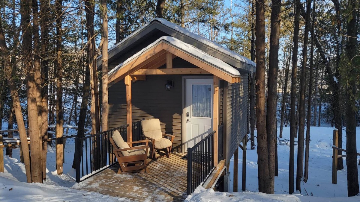 Elba Cabin | Treehouse Cabin in the Bluff Woodlands