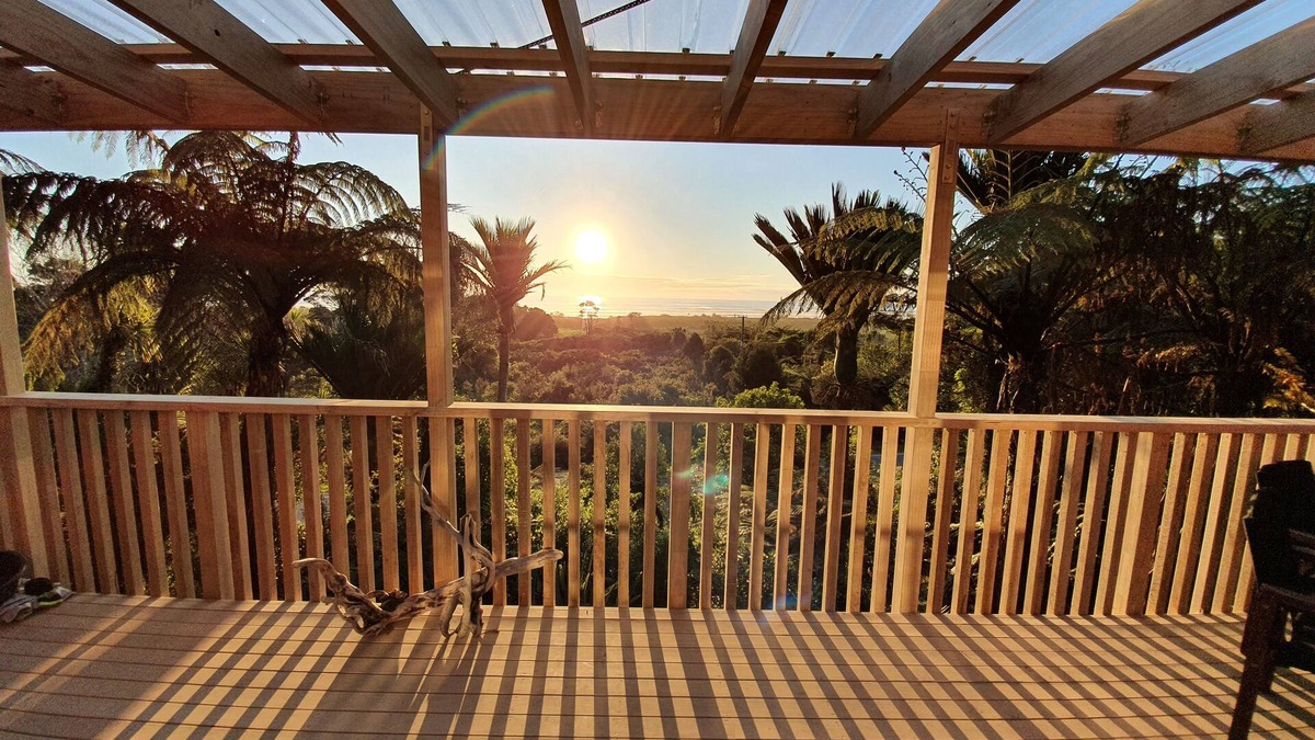 Punakaiki House | Treescapes - Hot Tub in the Rainforest, 2km from Punakaiki