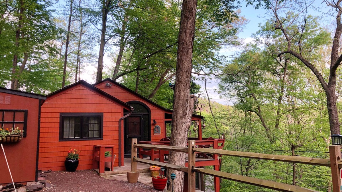 Baptistown House | Treetop hideaway, Relaxing, Small towns, Dining, Hiking, Biking, Water sports,