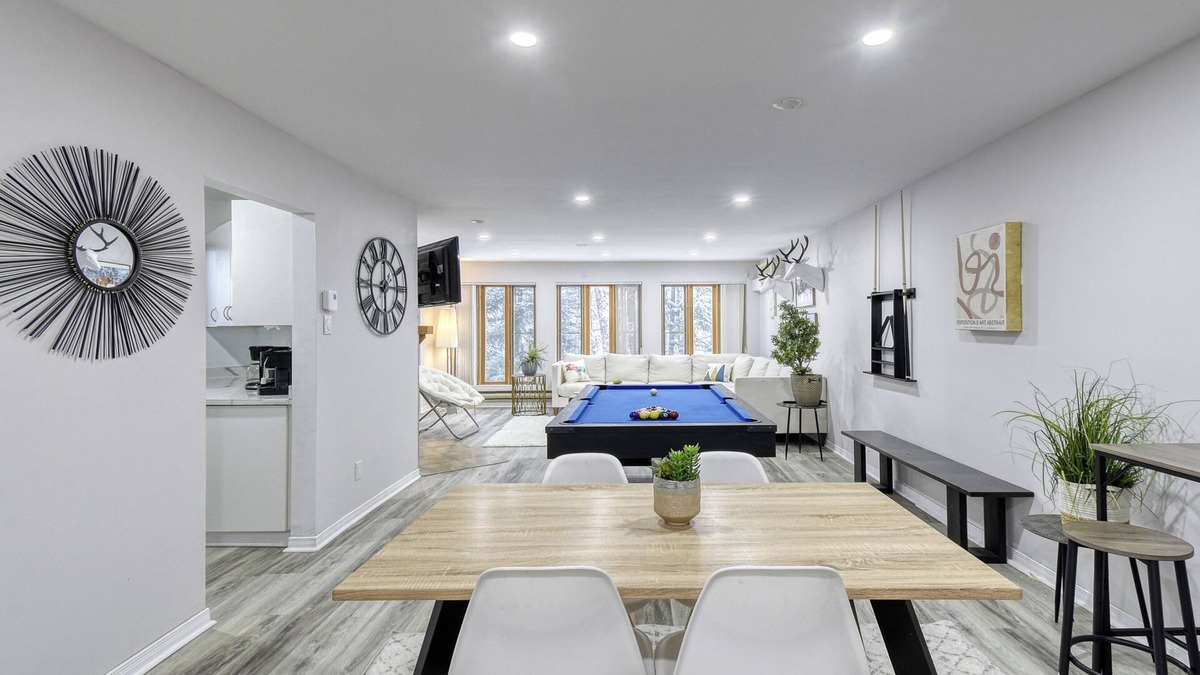 Mont-Tremblant Cottage | Tremblant|Mountain|Lake|Pool Table| Views