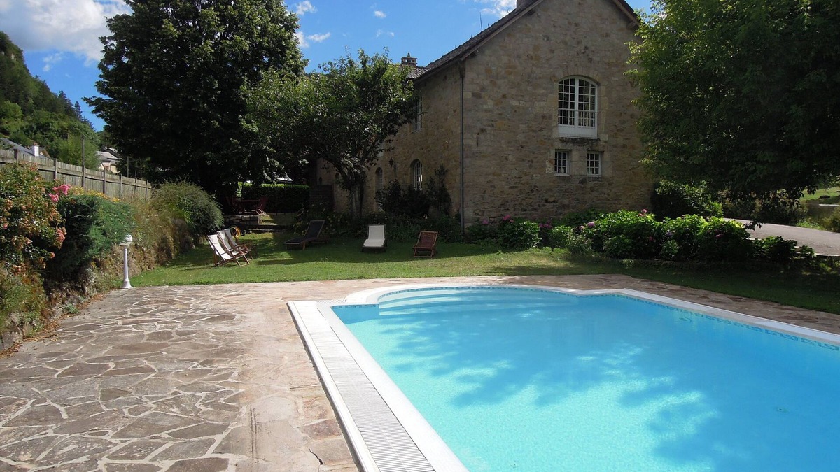 La Canourgue House | Tremoulis, Spacious house with private pool, close to shops