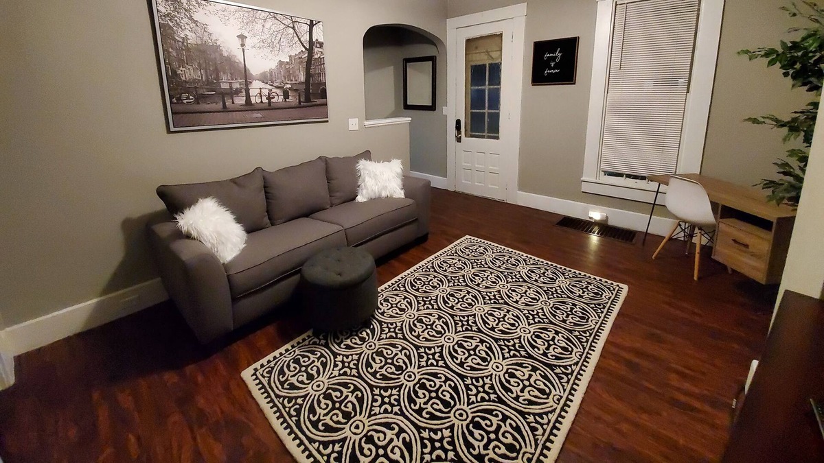 Miamisburg House | Trendy 2 bed 1 bath Duplex