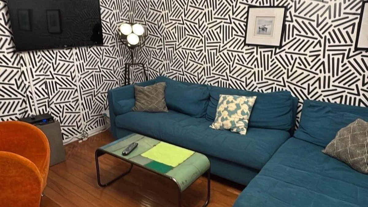 Sutton Place House | Trendy 5-Bedroom Home in Prime Location!