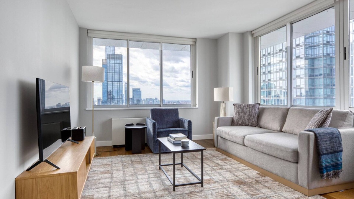 Hell's Kitchen Apartment | Trendy Midtown West 2BR w/Gym & W/D, nr Museum & Park, by Blueground