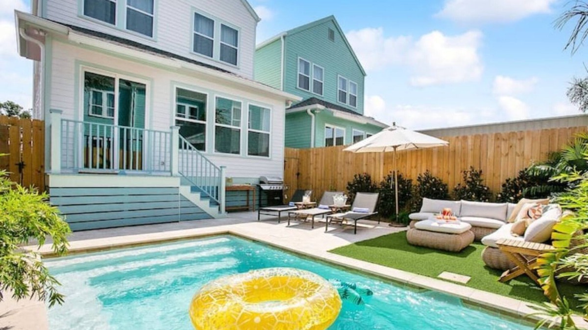 Bayou St. John House | Trendy Oasis with Heated Pool, Grill - Near FQ