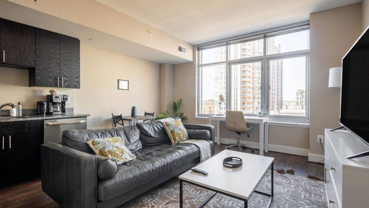 Reston Apartment | Trendy Reston Studio w/Fitness Center, .1 mi to Mall, by Blueground
