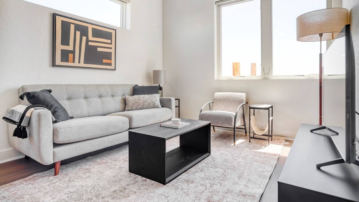 West Colfax Apartment | Trendy Sloan's Lake 1BR w/ Gym, W/D & Roof Deck, near Park, by Blueground
