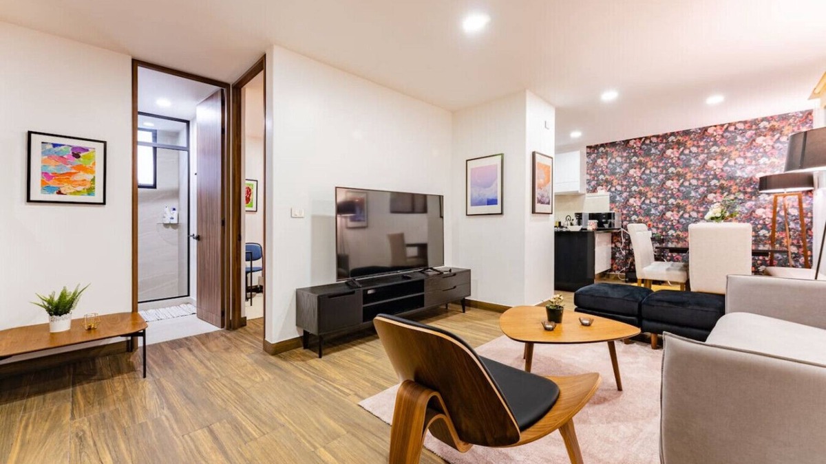 San Miguel Chapultepec Apartment | Trendy Stay w/Gym, Parking & Close to Attractions