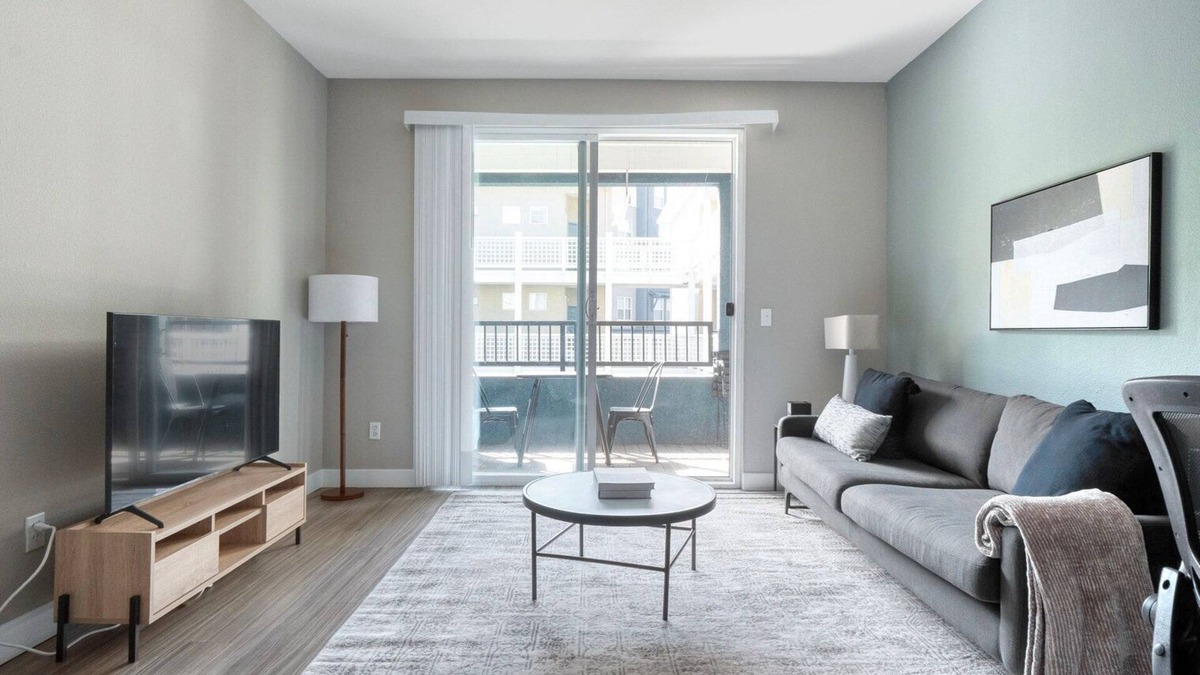 Sunnyvale Apartment | Trendy Sunnyvale 1BR w/Sauna, Gym & Pool, nr Googleplex, by Blueground